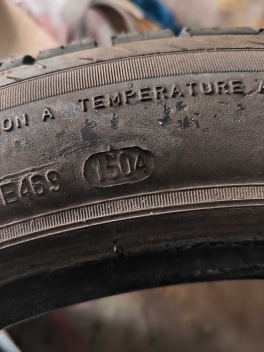 Opona Pirelli P6 four seasons 255/45/18 rok 2004