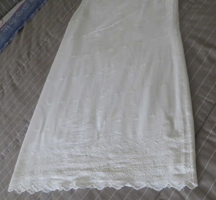 Vestido Cortfield Branco, 100% algodão, forrado, e bordado - Tam. S