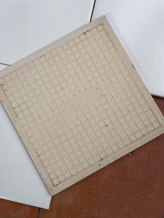 Azulejos brancos 15x15cm