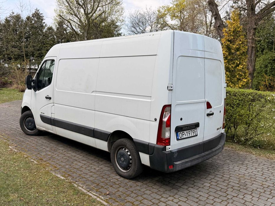 Wynajem busa dostawczego Renault Master | Zabrze i okolice