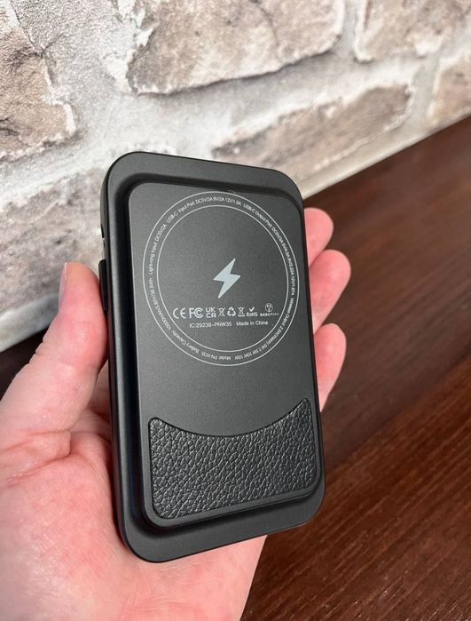 Power Bank 10000 mA на Mag-Safe 5в1 для Apple Watch, iPhone магнітна