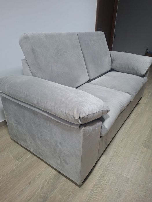 Sofá 2 lugares com 2 metros comprimento e 90cm de largura
