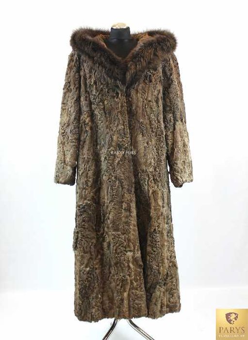 Płaszcz naturalne futro z karakuł KAJA - KAPTUR