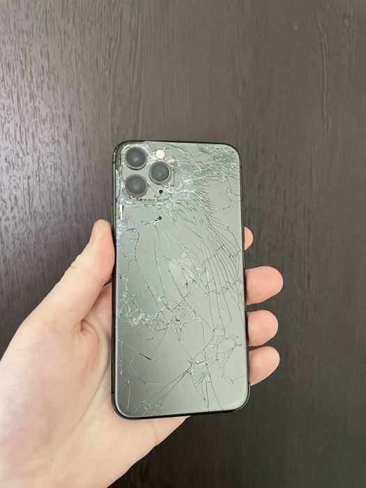 Продам iphone 11 pro 64 gb Читайте опис!