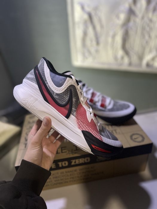 nike kyrie 8 - купити чоловічі кросівки - Ціна на OLX.ua