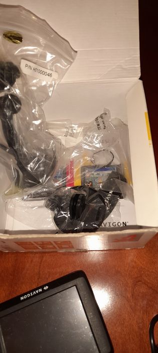 Gps navigon em caixa