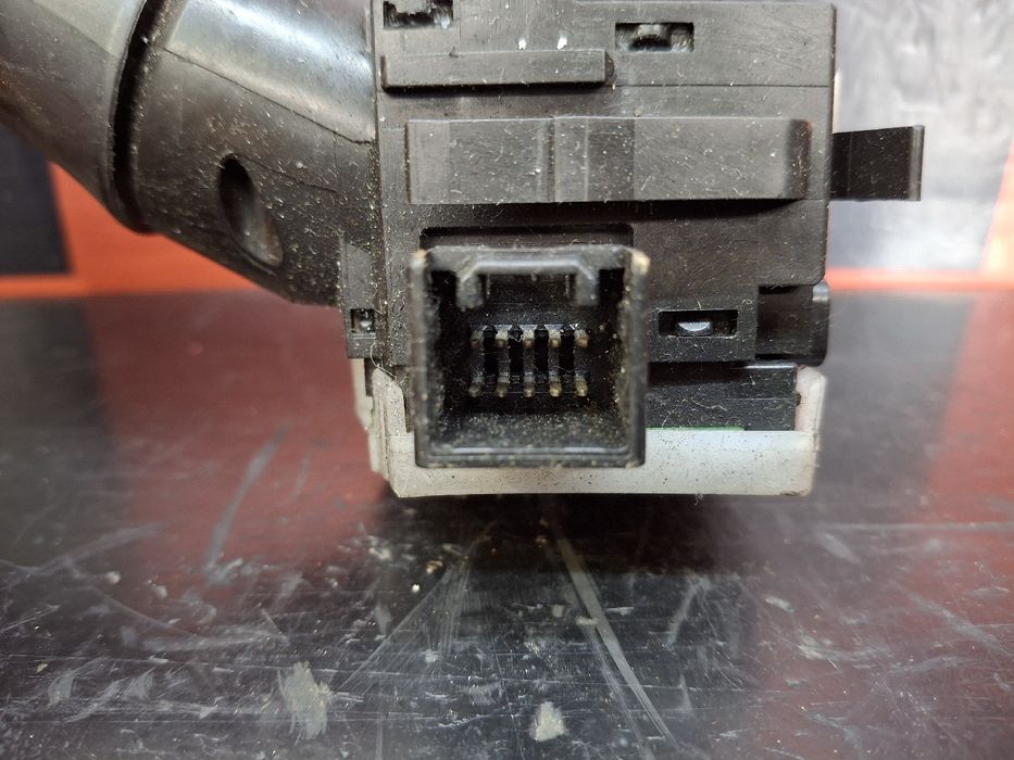 Botão / interruptor de luzes MITSUBISHI L 200 / Triton Pick Up Chassis