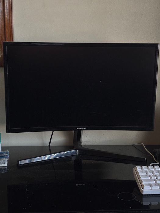 Monitor Gaming Curvo SAMSUNG  (24'' - 4 ms - 144hz