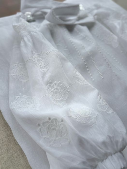 Вишита сукня з льону 100%