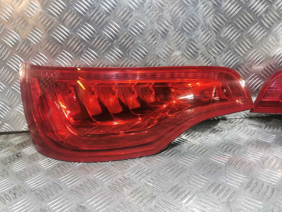 AUDI Q7 4L фонарі фари задні рест дорест