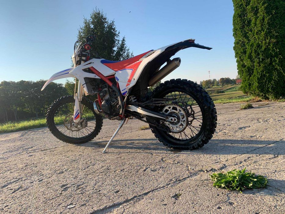 Cross Beta Xtrainer 300