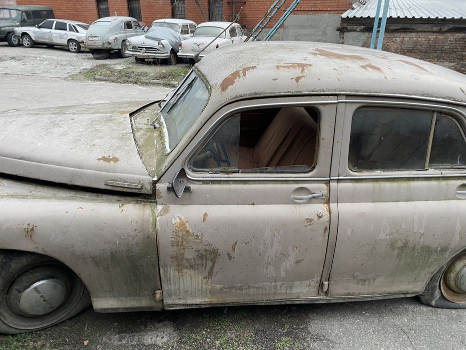 Продам 2 победы обе на ходу