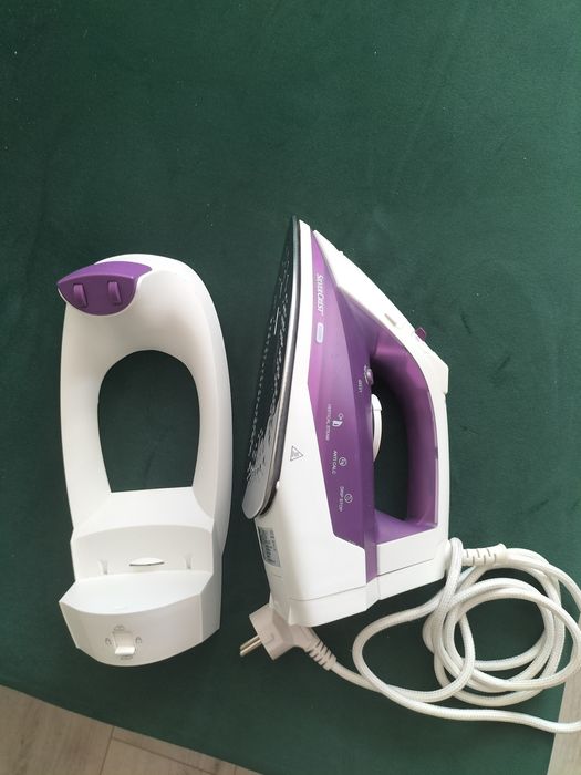 Żelazko na kabel i bezprzewodowe