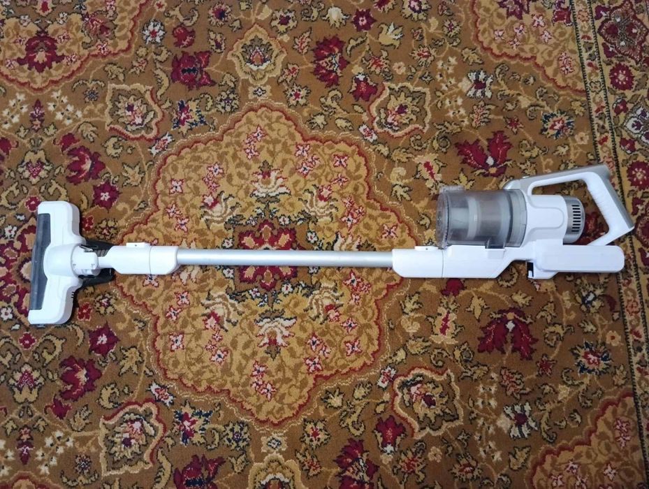 Пилосос ручний акумуляторний Dyson v7 Rusta