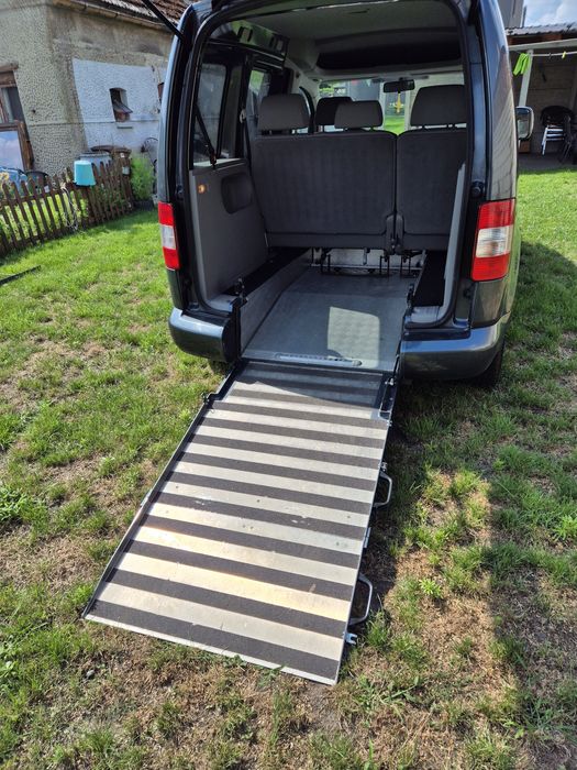 Volkswagen Caddy do przewozu osób niepełnosprawnych