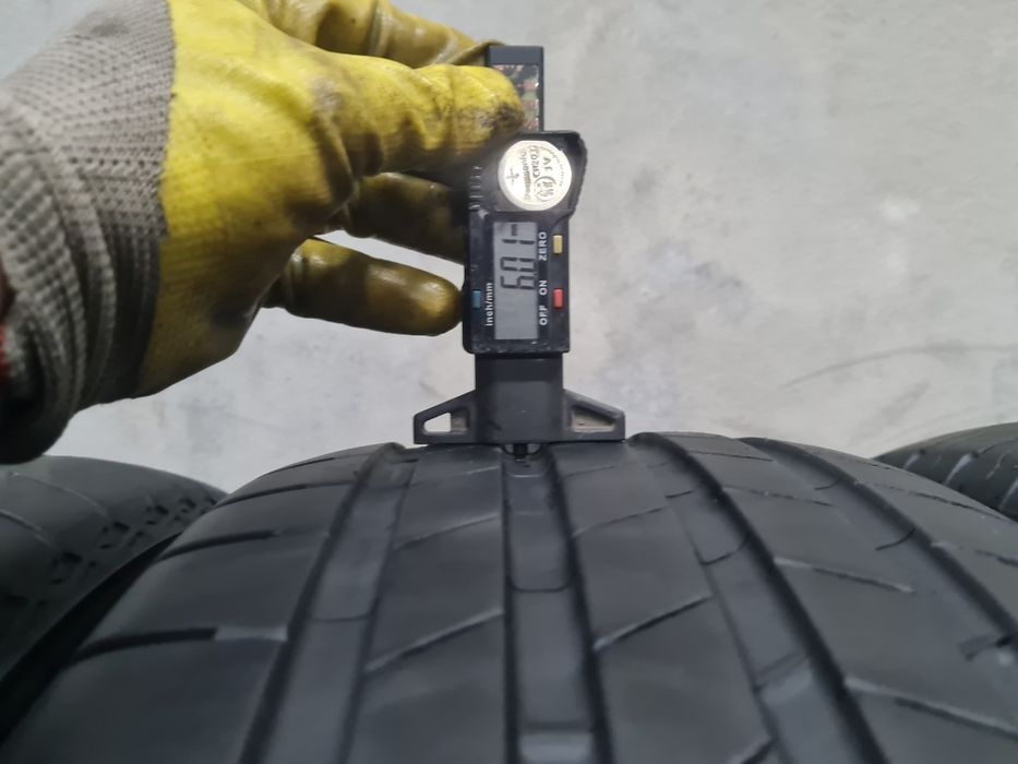 235/45R18 Bridgestone Turanza T005.