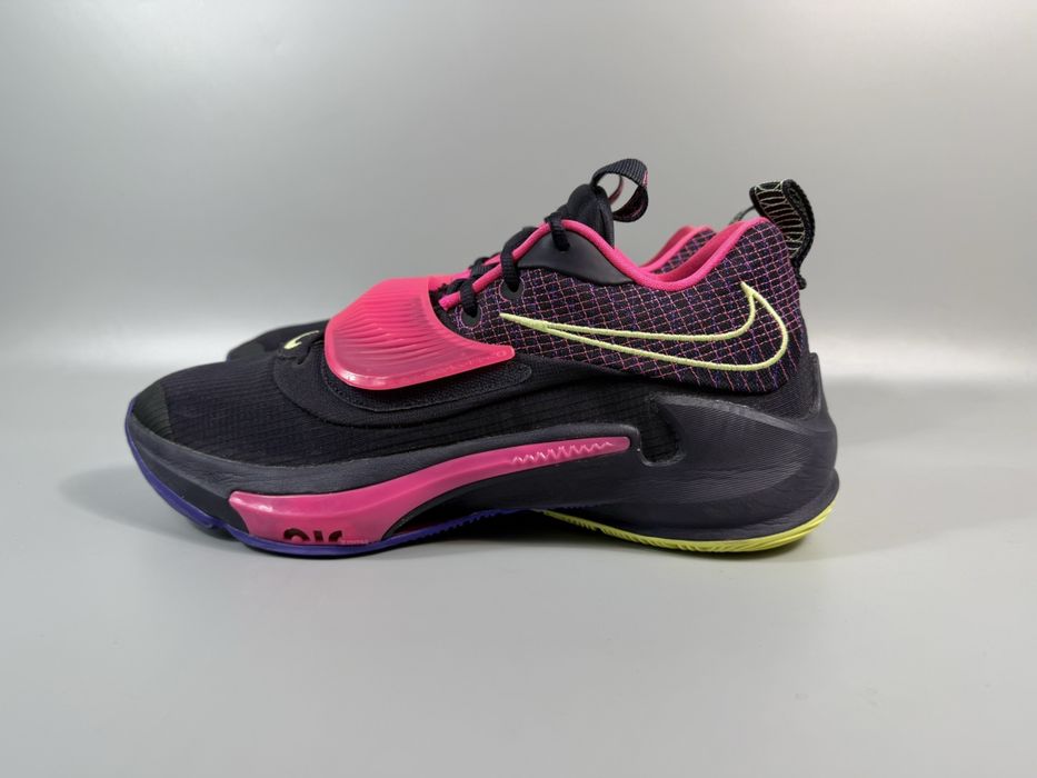 Баскетбольні кросівки Nike Zoom Freak 3 розмір 45.5 (по устілці 29.5 см)