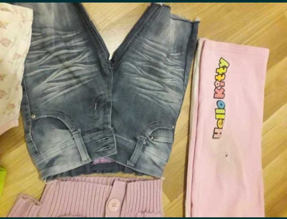 Paka 5szt r.110 sweterek sweter spodnie spodenki jeansowe