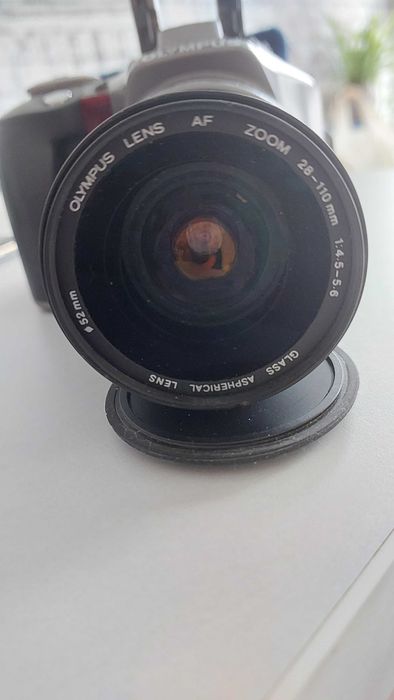 Дзеркальний плівковий фотоапарат Olympus IS - 300