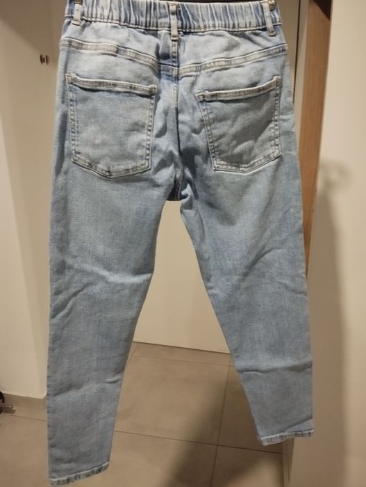 Várias peças de roupa rapaz