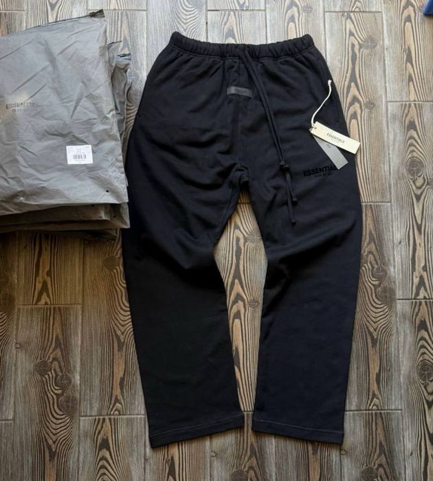 Спортивні штани Essentials