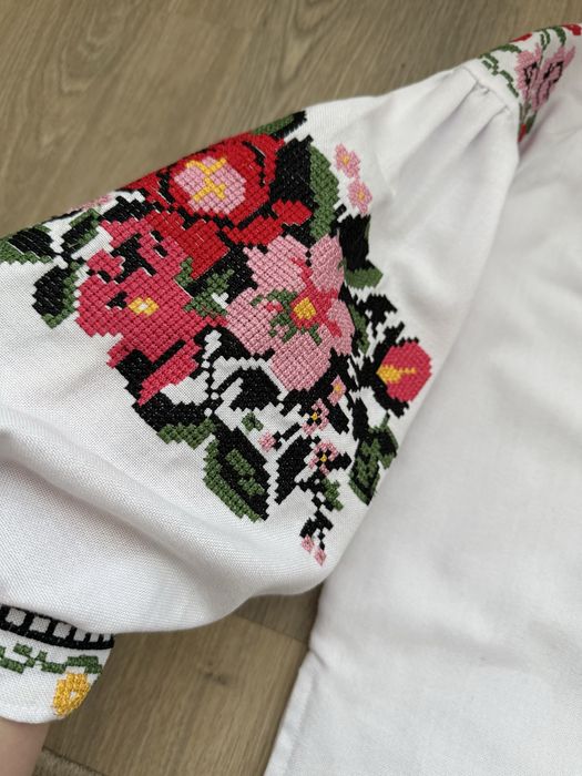 Вишиванка для дівчинки