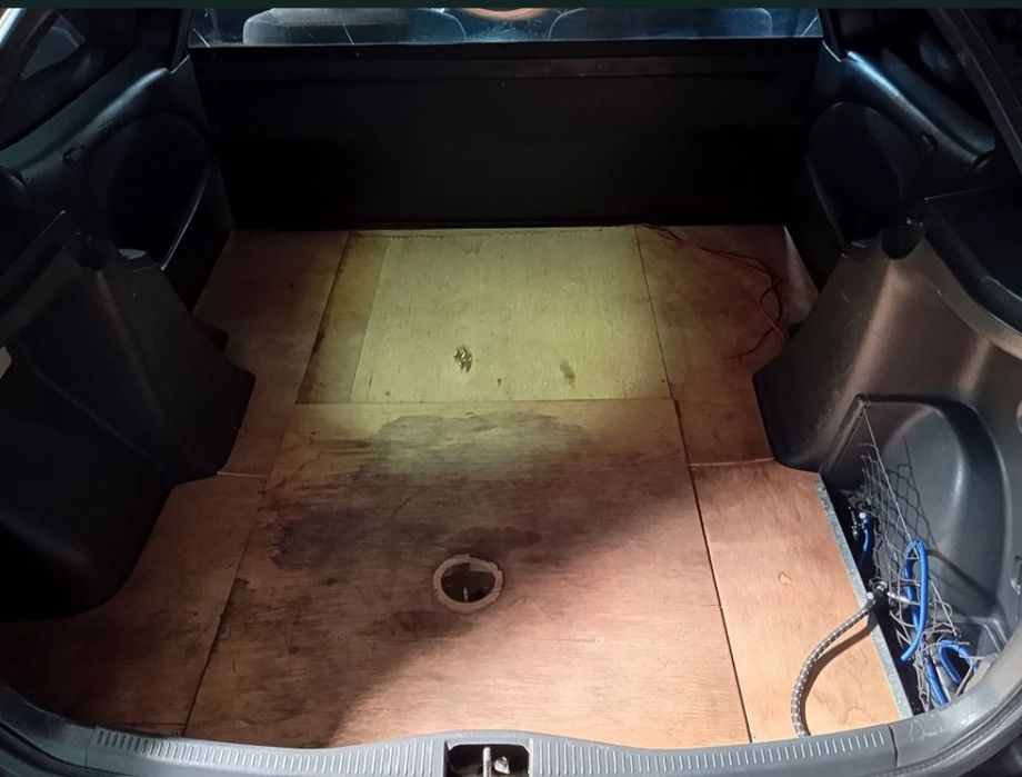 Toyota Corolla 1.9D em bom estado