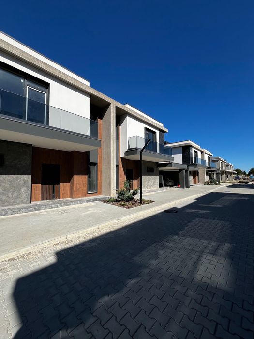 Продаж котеджу у с.Конопниця КМ Stone Village