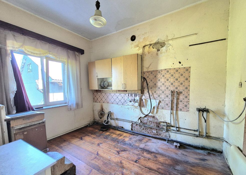 Будинок на два входи Крошня 130 кв.м 4 кімнати  17 соток всі зручності