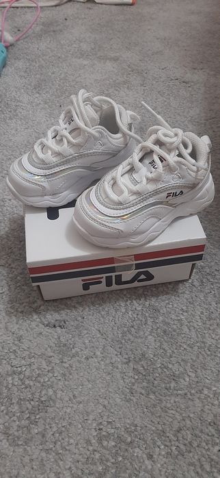 Sapatilhas Fila tam. 20