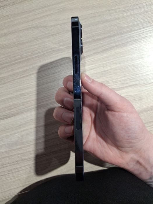 Продам Iphone 12 Pro Max