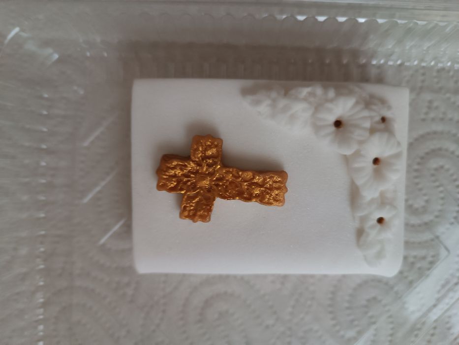 Dekoracja cukrowa na tort komunijny, Komunia