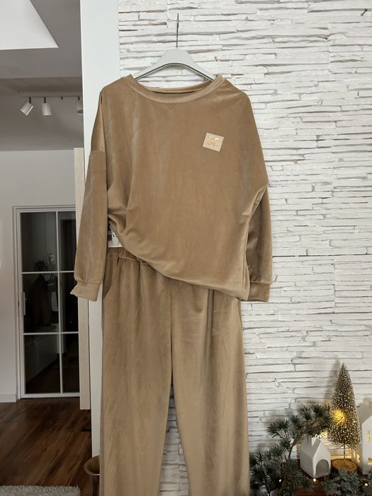 Wiosenny komplet dresowy z naszywką luxury S M L XL damsk dres damski