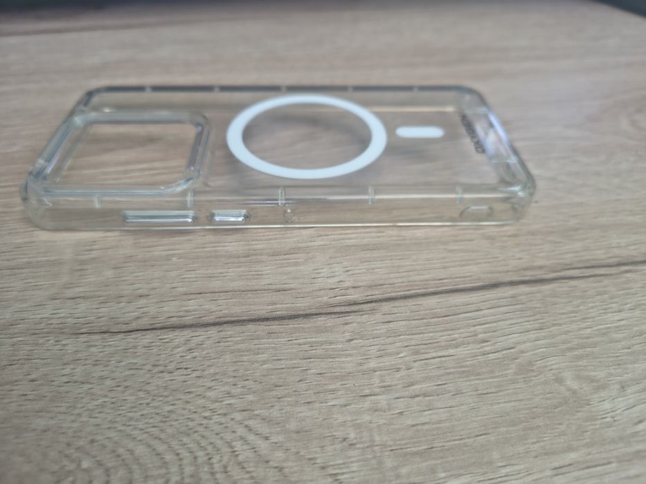 Etui oryginał oxygen plecki smartfon telefon Motorola 50 przezroczyste