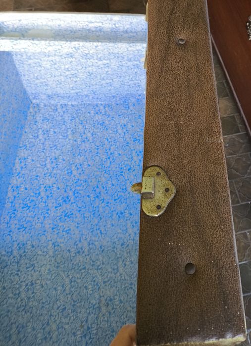 Baú de Armazenamento Antigo