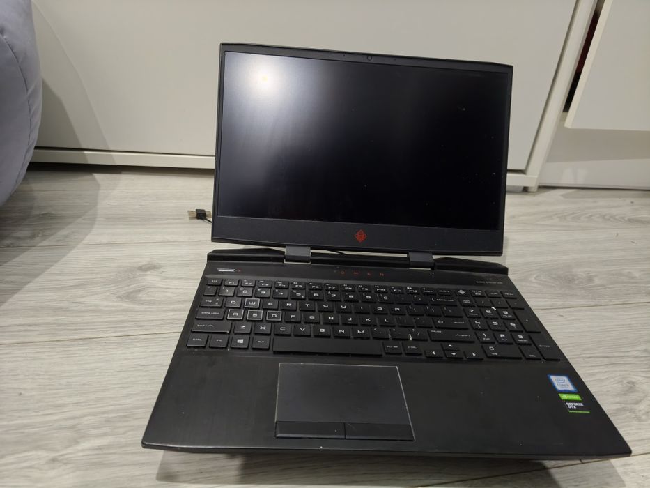 Laptop gamingowy omen 15 (hp)