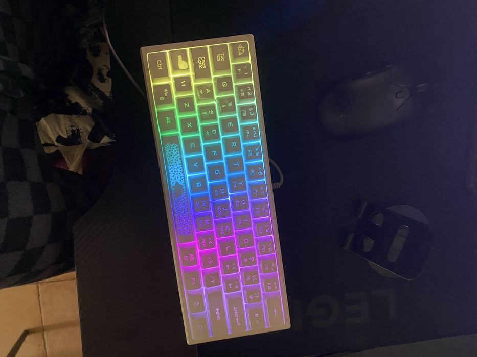 Teclado gaming sem caixa