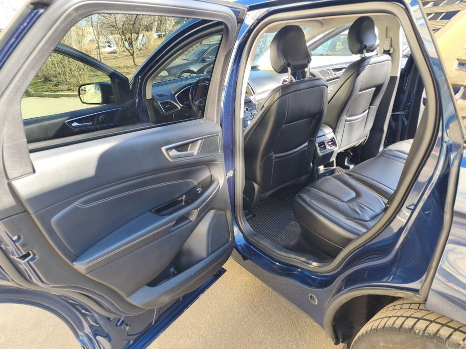 Продам Ford edge