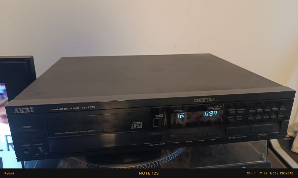 Leitor de CD Akai CD-A335 | Vintage Hi-Fi | Excelente Estado