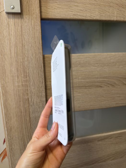 Etui silikonowe iPhone 16 Pro – grafitowe
