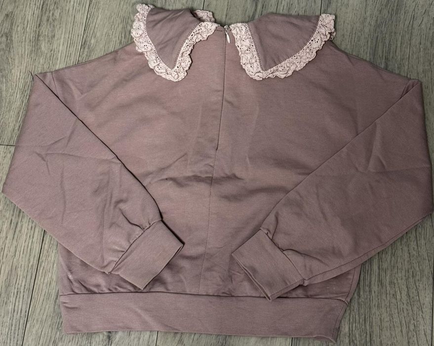 Продам кофту з воротнічком на дівчинку