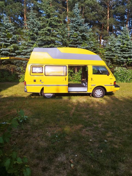 Mazda E - 2000 kamper samochod kempingowy