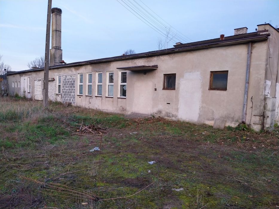 Działka przemysłowa, teren inwestycyjny wraz z zabudowaniami.