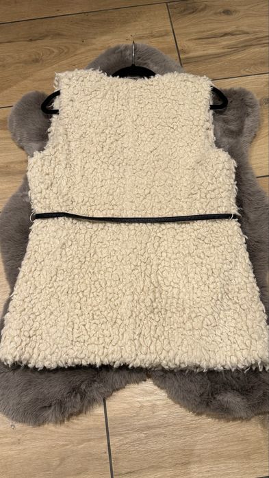 H&M Teddy Colete | Belted | Cozy & Chic