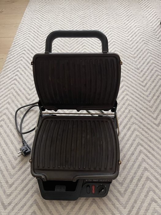 Гриль Tefal HealthGrill Comfort GC306012