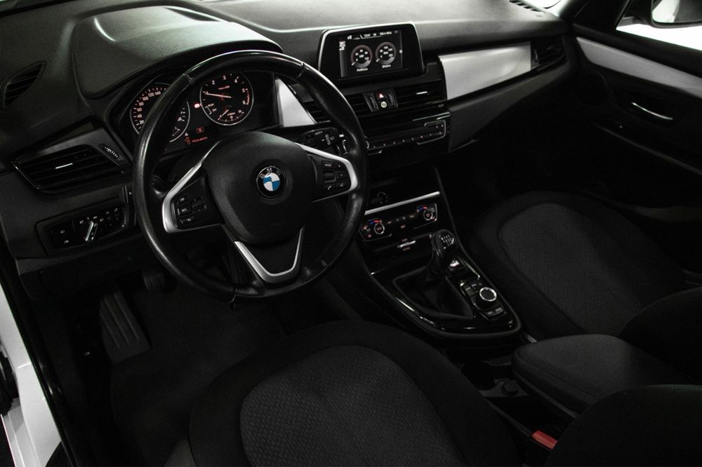 BMW 216d Gran Tourer Ano 2016 ( Nacional )