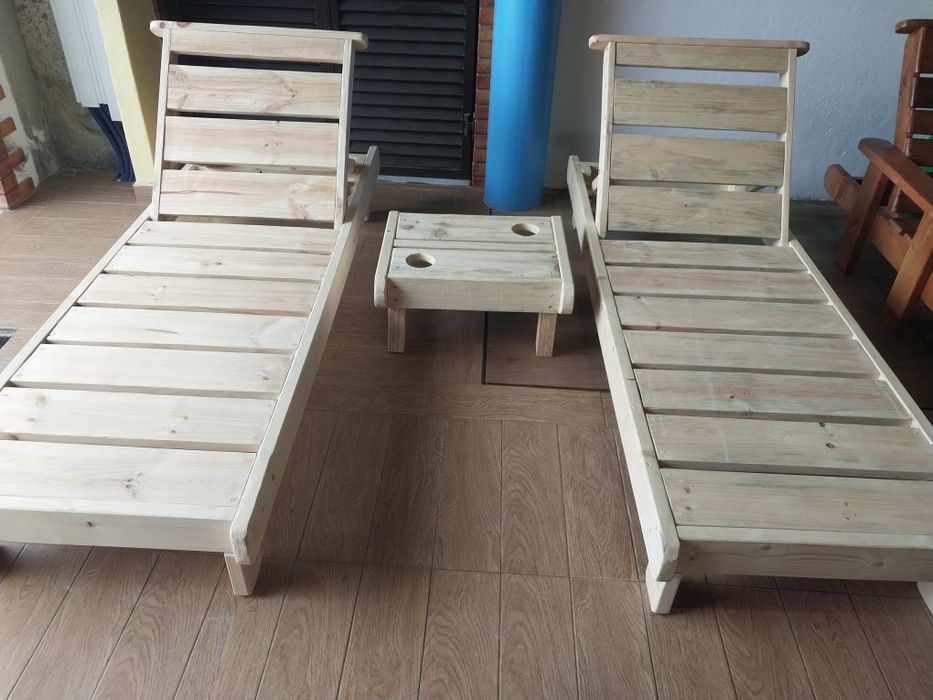 Espreguiçadeira de madeira