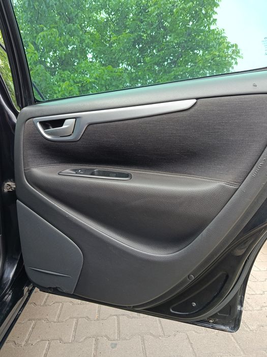 Volvo V70 2,4 D5 TDI дизель універсал
