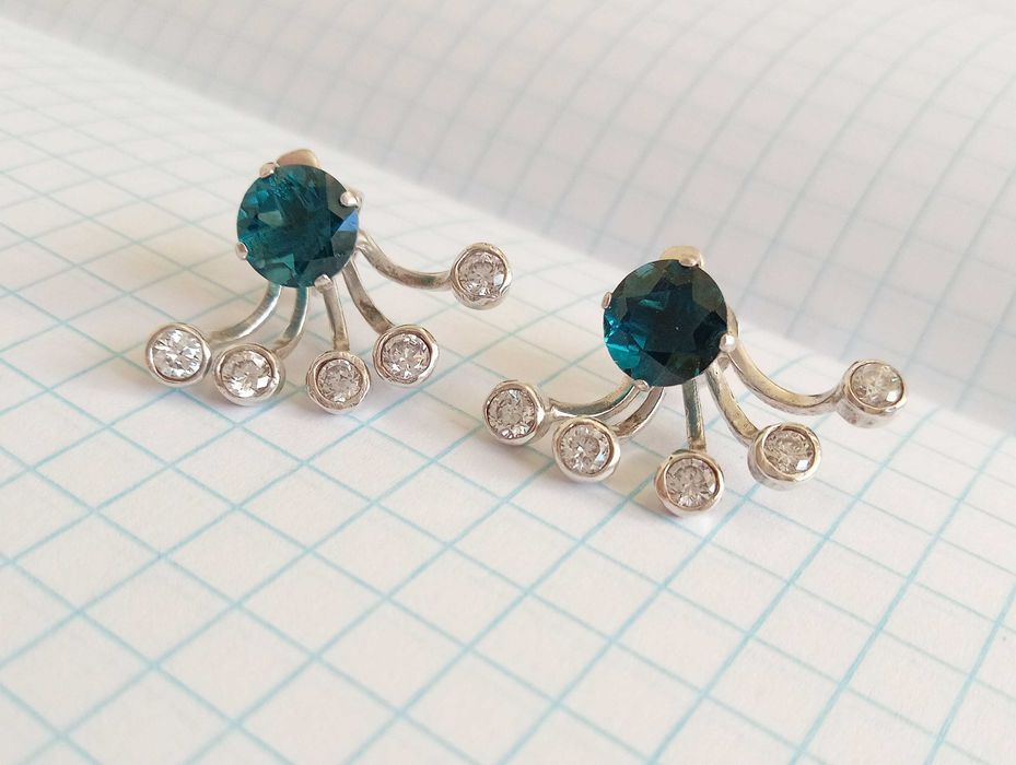 Сережки серьги гвоздики з синіми каменями, срібло 925 проба, вага 4,25