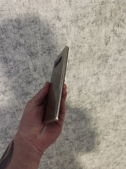 Продам samsung Note 8 в идеальном состоянии